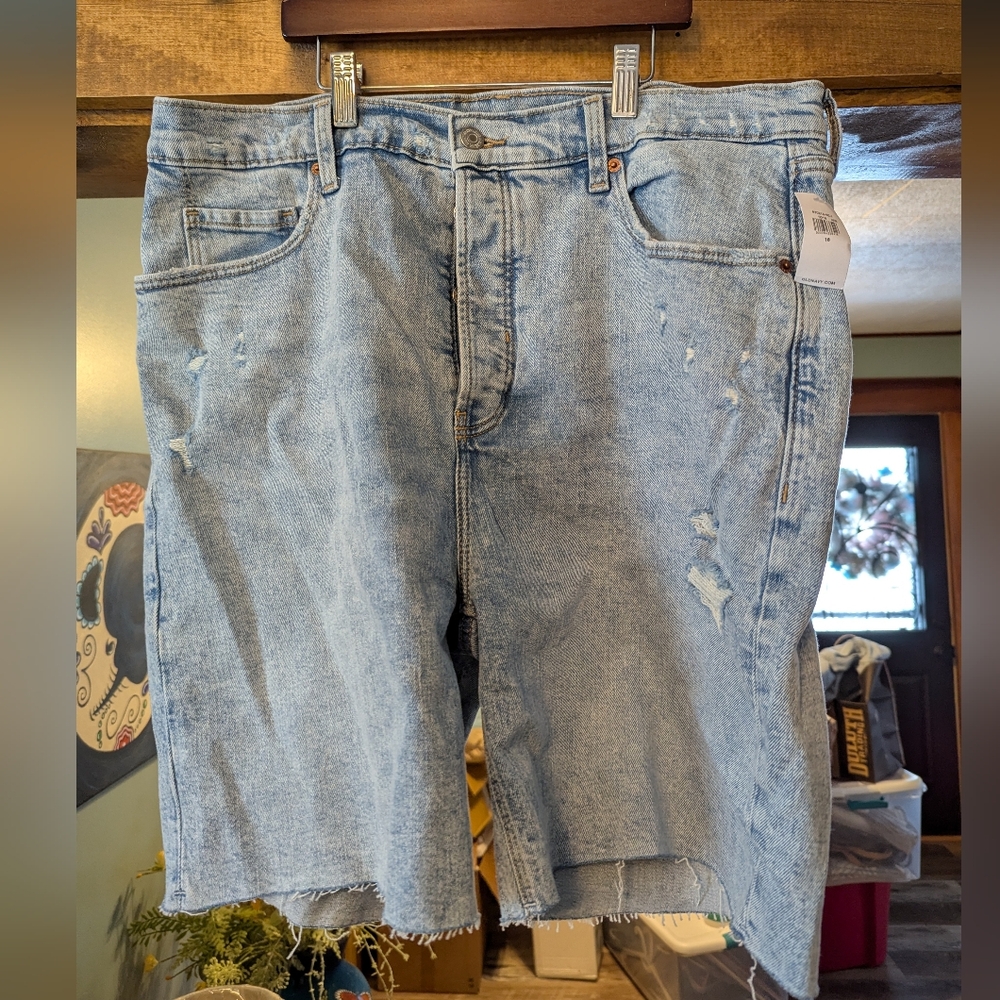 Sky high jean short